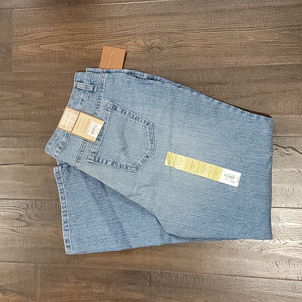 NWT Size 14 short straight leg jeans